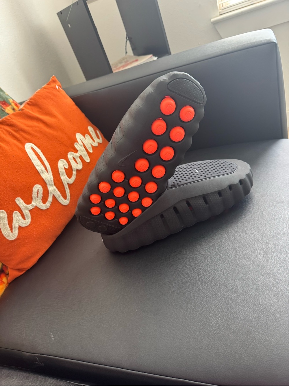 Nike Mind 001